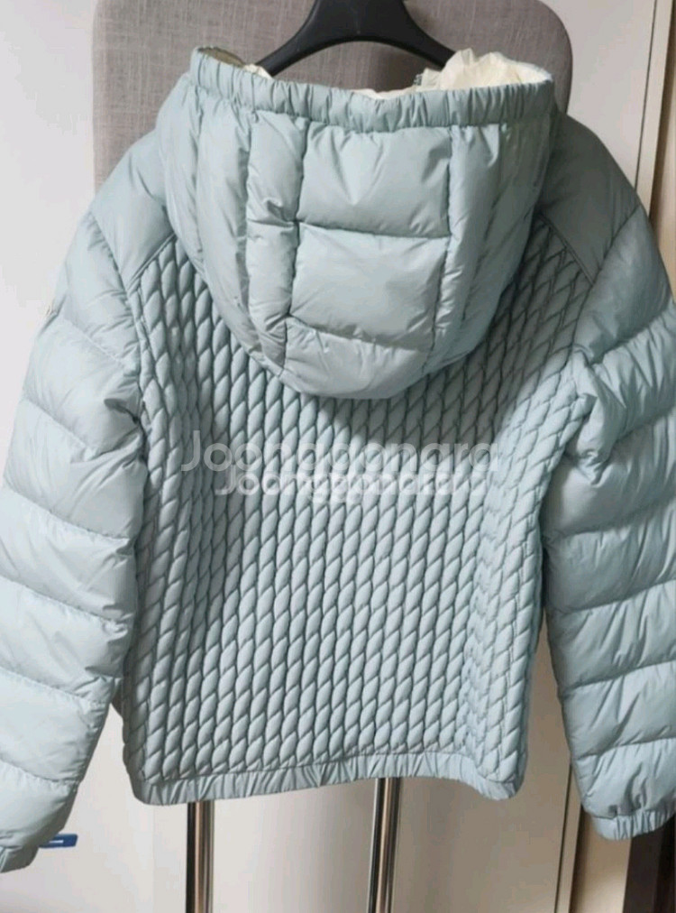 새제품 몽클레어 패딩 55사이즈/14A--1