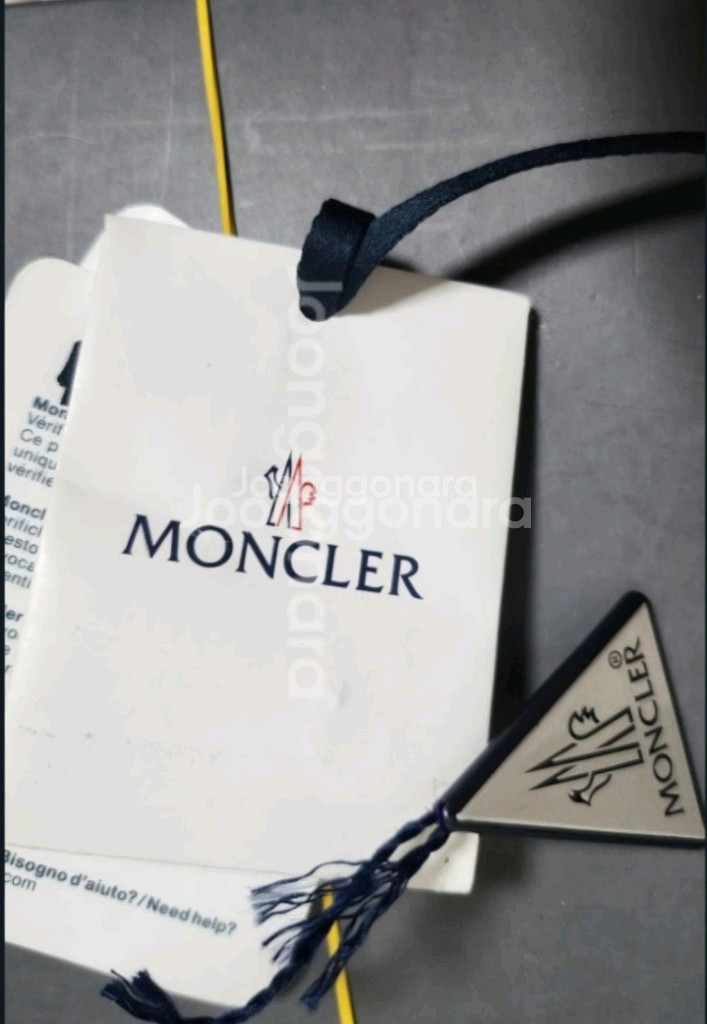 새제품 몽클레어 패딩 55사이즈/14A--5