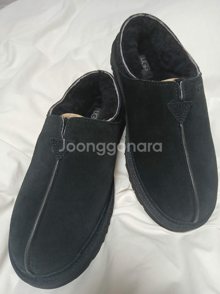 UGG 어그 뉴만 블랙 270 새 상품--1