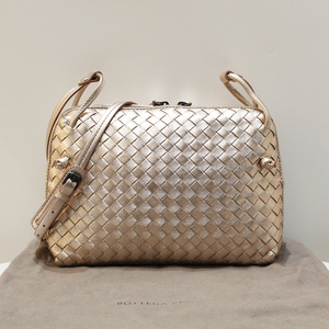 [명품다올동래] 보테가베네타 인트레치아토 노디니 크로스백 245354