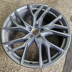 아우디 이트론 EQ4 RS 정품 21인치 휠 한개