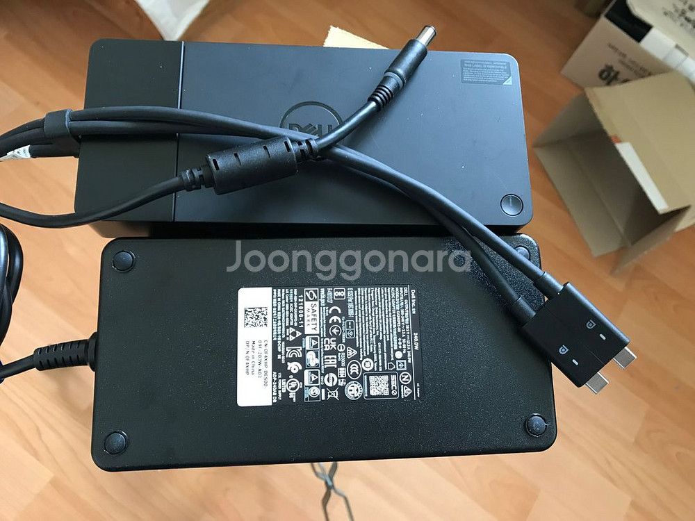 델 도킹스테이션 (WD19DC)+ 아답타포함 240.0W 19.5V 12.3A--0