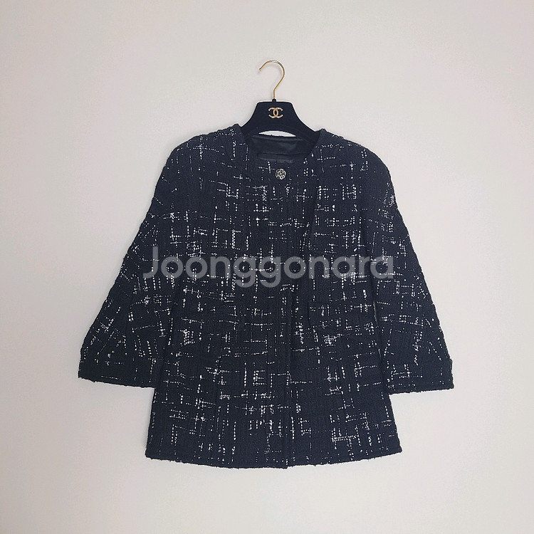 정품 샤넬트위드자켓 36사이즈--0