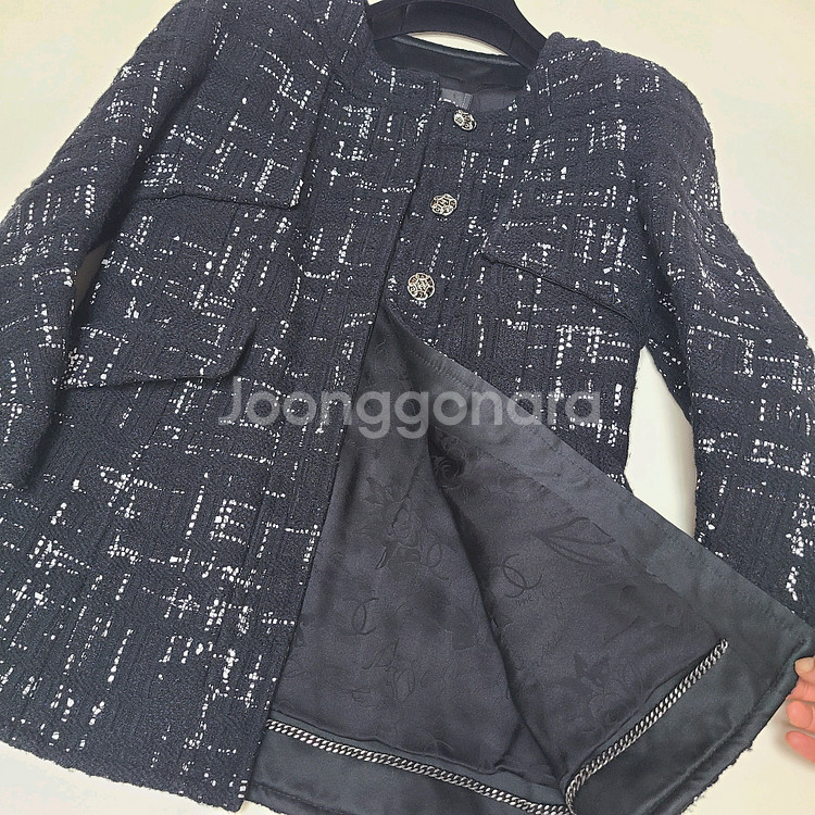 정품 샤넬트위드자켓 36사이즈--5