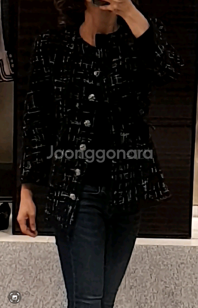 정품 샤넬트위드자켓 36사이즈--9