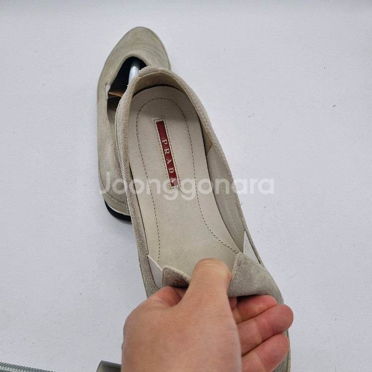 프라다 스웨이드 슬립온 스니커즈 그레이 여성 250mm--8