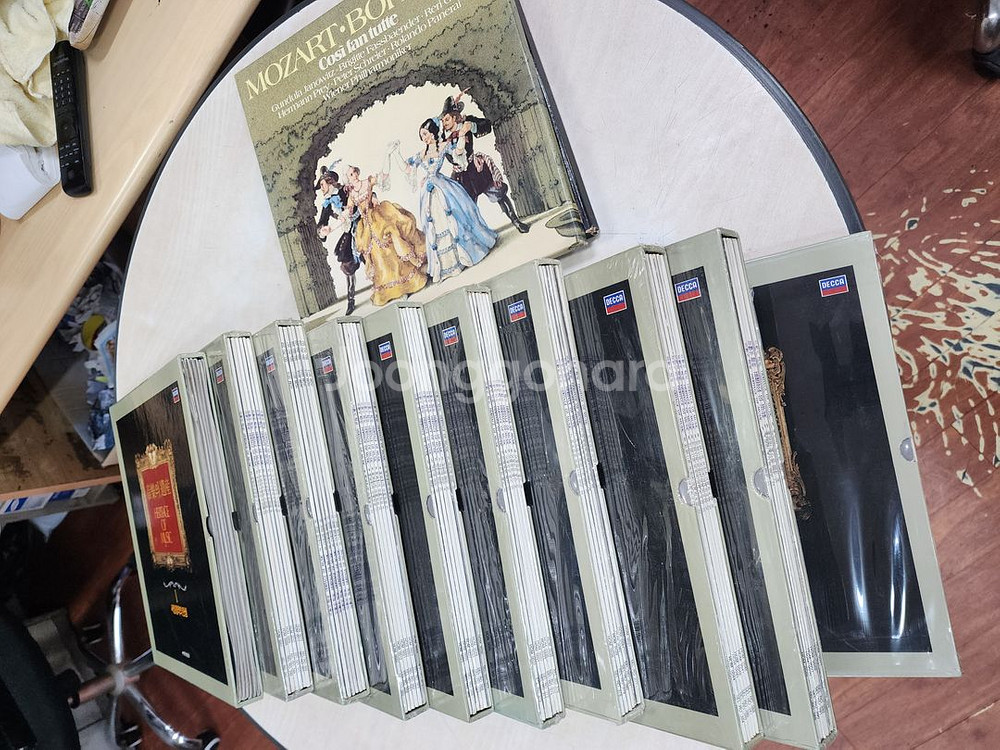 DECCA 영국 클래식 수입 원판 음반입니다.--3