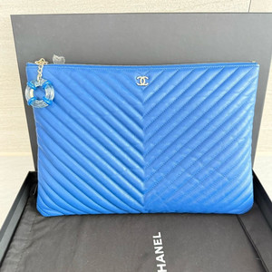 샤넬 퀼팅 램스킨 클러치백 라지