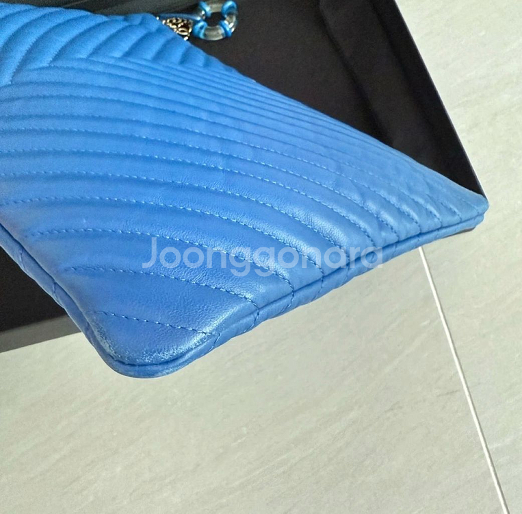 샤넬 퀼팅 램스킨 클러치백 라지--5