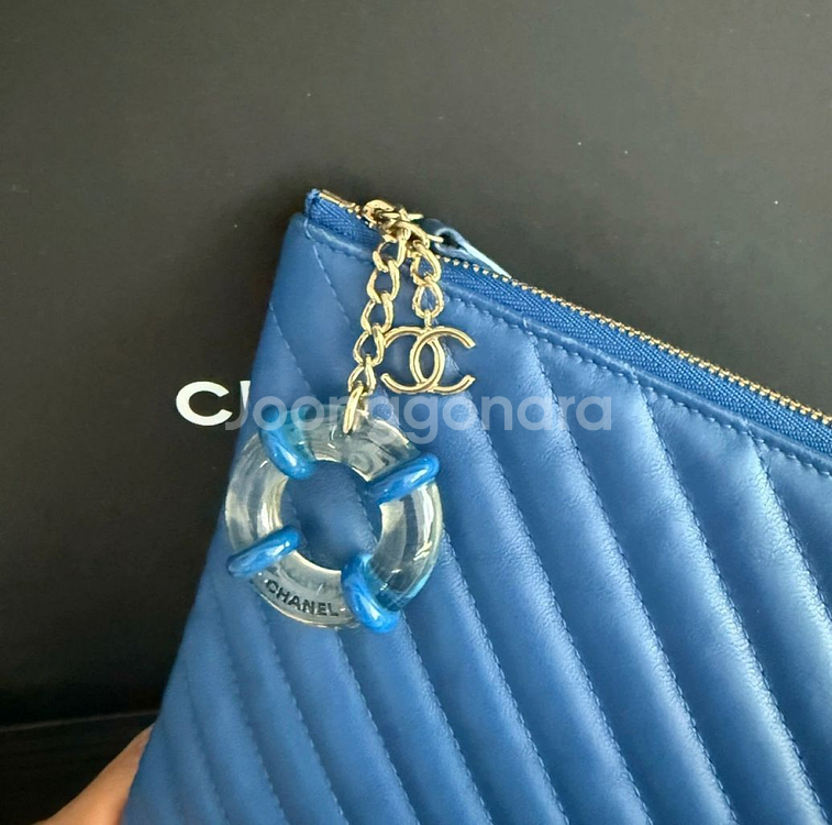 샤넬 퀼팅 램스킨 클러치백 라지--2