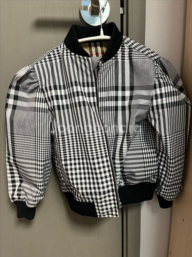 버버리 키즈 체크 바람막이 자켓--3