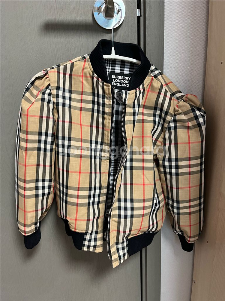 버버리 키즈 체크 바람막이 자켓--1