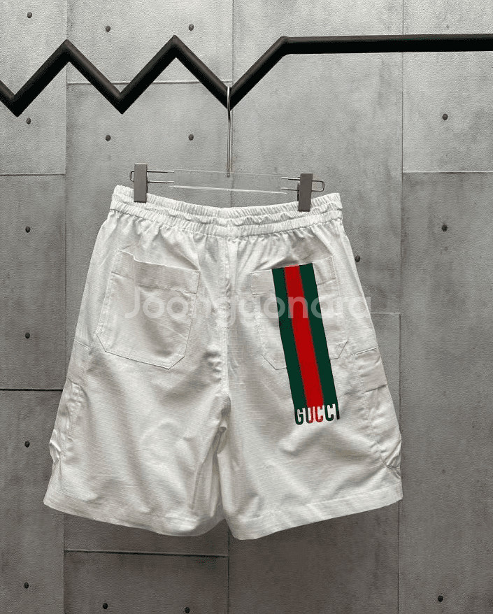 [구/찌] 새상품 / 반바지 / 허리 약 30인치--0