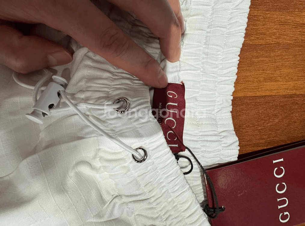 [구/찌] 새상품 / 반바지 / 허리 약 30인치--2