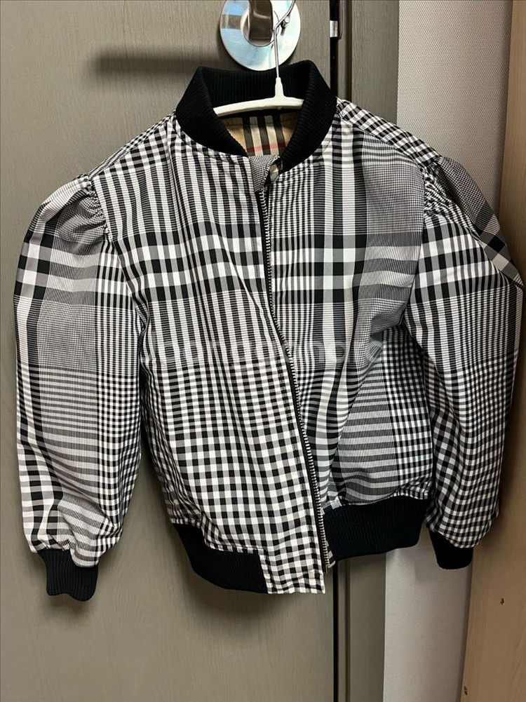 버버리 키즈 체크 바람막이 자켓--7