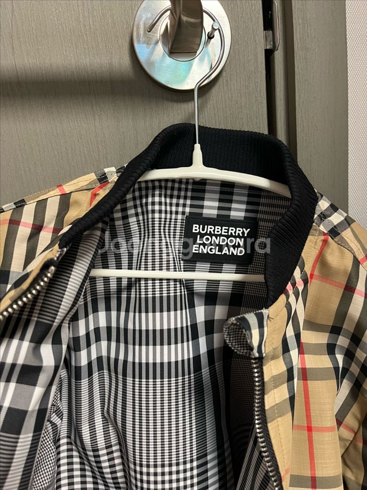 버버리 키즈 체크 바람막이 자켓--8