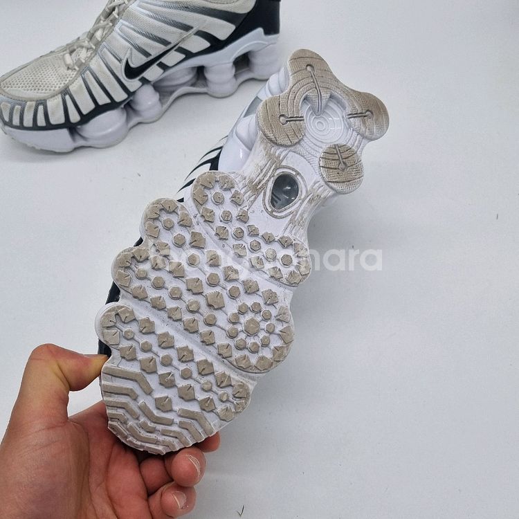 나이키 샥스 TL 화이트 메탈릭 플래티넘 여성 245~--2