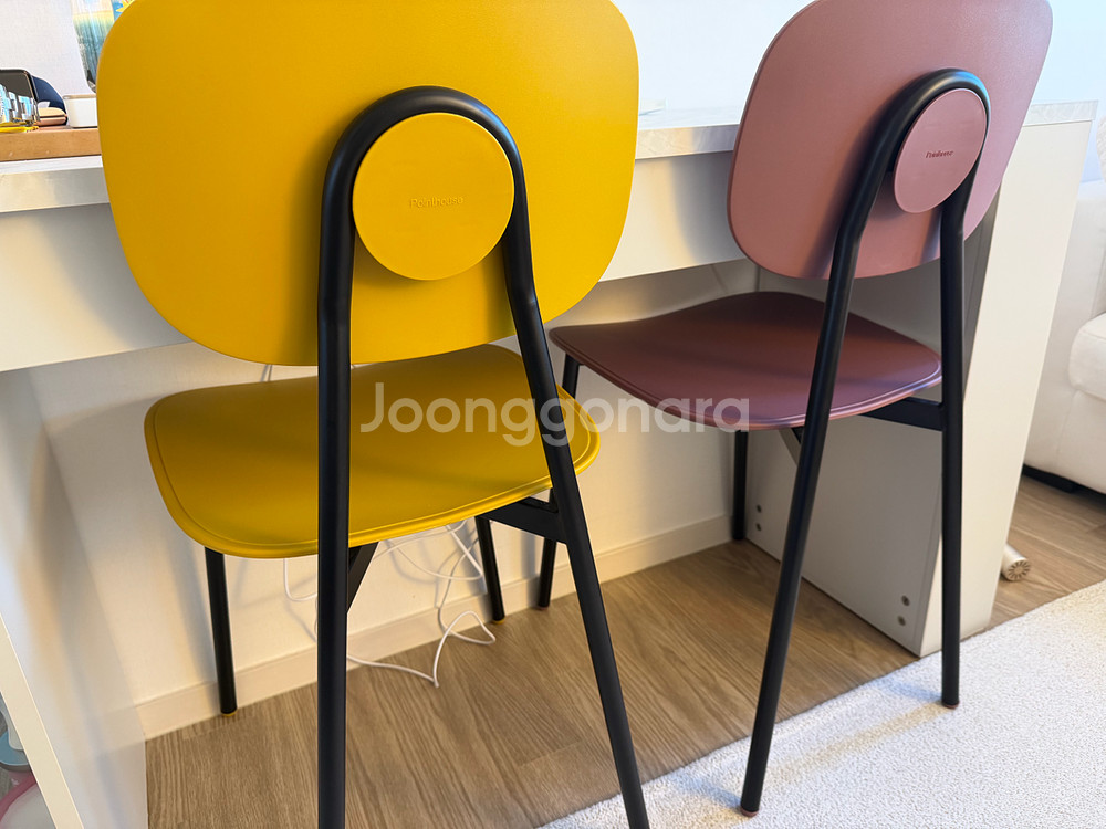 리바트소형테이블 및 까사미아의자셋트 판매--3