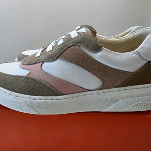 바이네르 여성 가죽화(240)