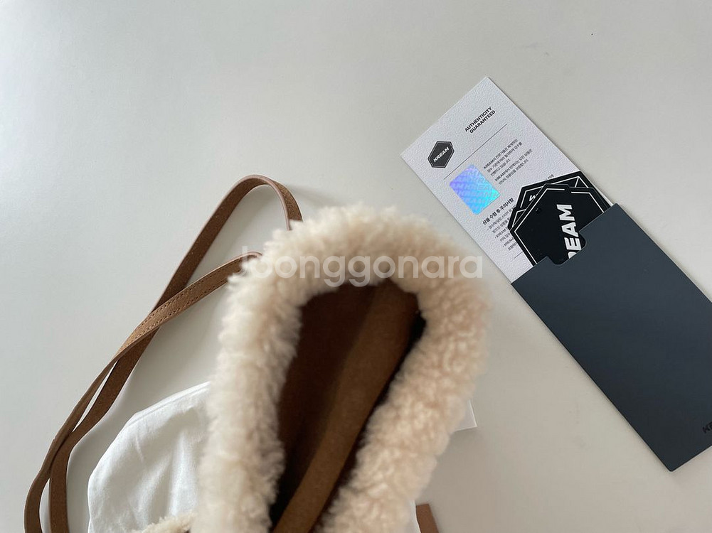 텔파 x 어그 스몰 쇼핑백 체스트넛--6