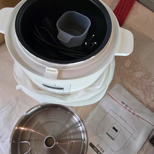 미사용 어반 4인용 저당전기밥솥 UEC-R20