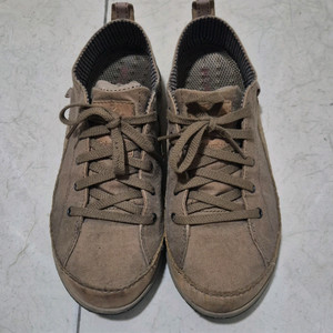 콜럼비아 테크라이트 운동화 270