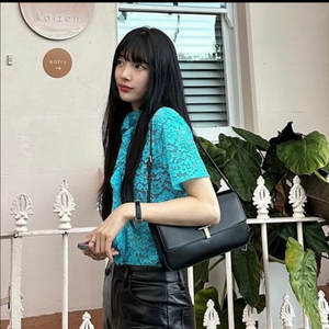 조이그라이슨 수지 착용 트라이베카 숄더백 미디움