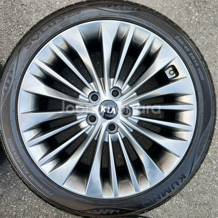 올뉴 K7 19인치 2454019 휠타이어 팝니다--4