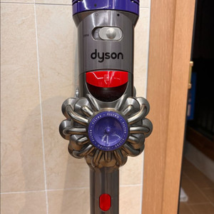 다이슨 국내 정품 V8 진공 무선 청소기