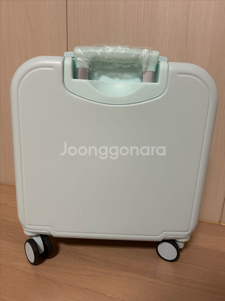 시나모롤 18인치 캐리어. 새상품--2