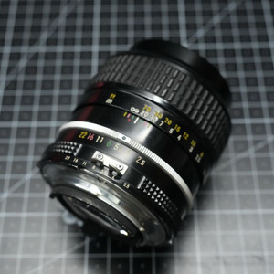 니콘 105mm f2.5 AI 수동 렌즈 판매합니다