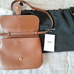 셀린느 타부 미디엄