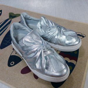 슈콤마보니 이태리 운동화 (250)