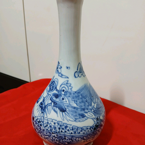 청하 백자 용충