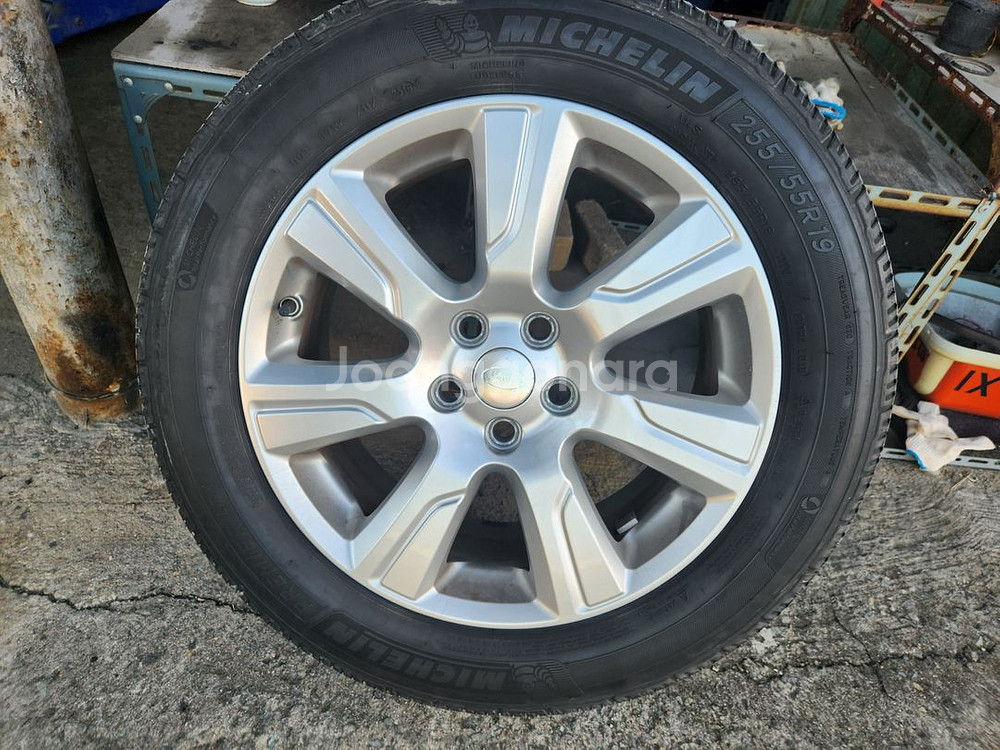 디스커버리4 순정 휠타이어 판매 255/55/R19--2