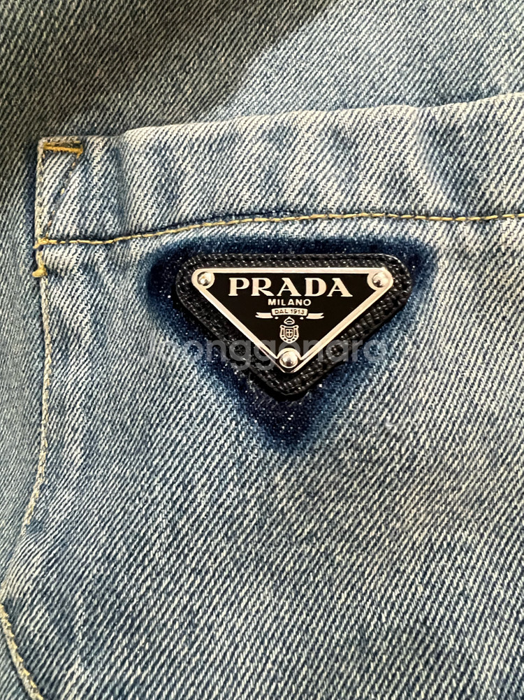 23fw 프라다 데님청자켓 40 (새상품급)--2