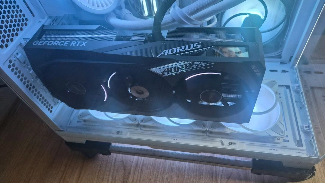 기가바이트 rtx 4080 super aorus master 이미지