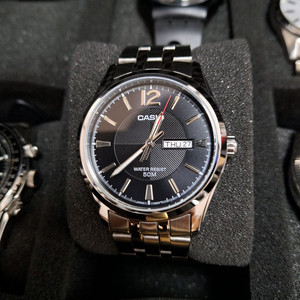 카시오 MTP-1335 남성 메탈 시계