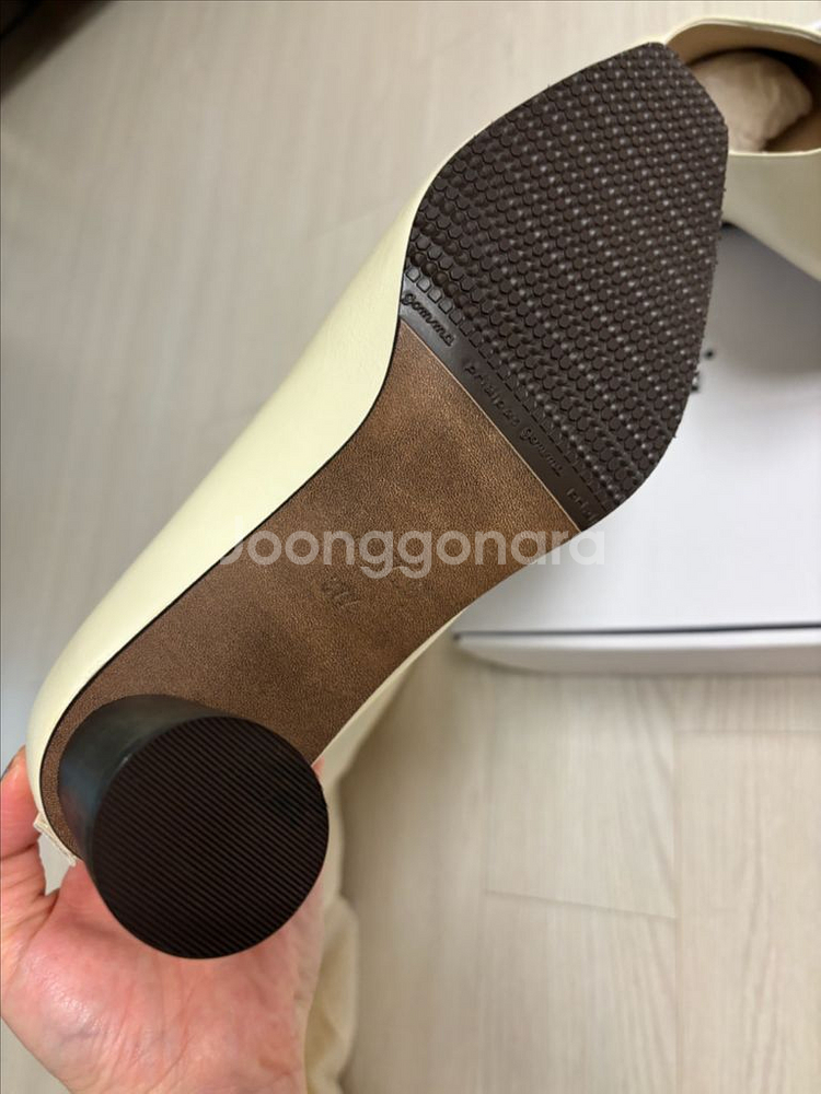 새상품 로이크브랜드 펌프스245--3