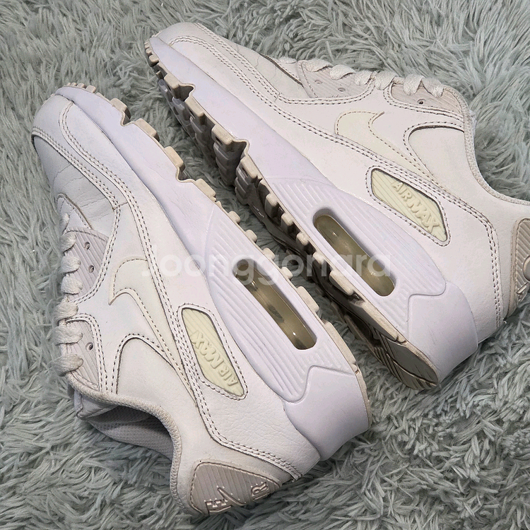 2a-26:나이키 에어맥스 90 화이트 (22.5cm)--5