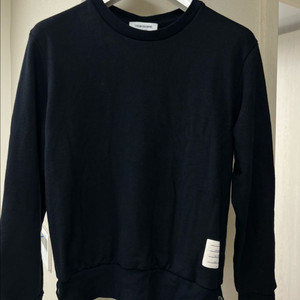 톰브라운 백삼선맨투맨 2사이즈