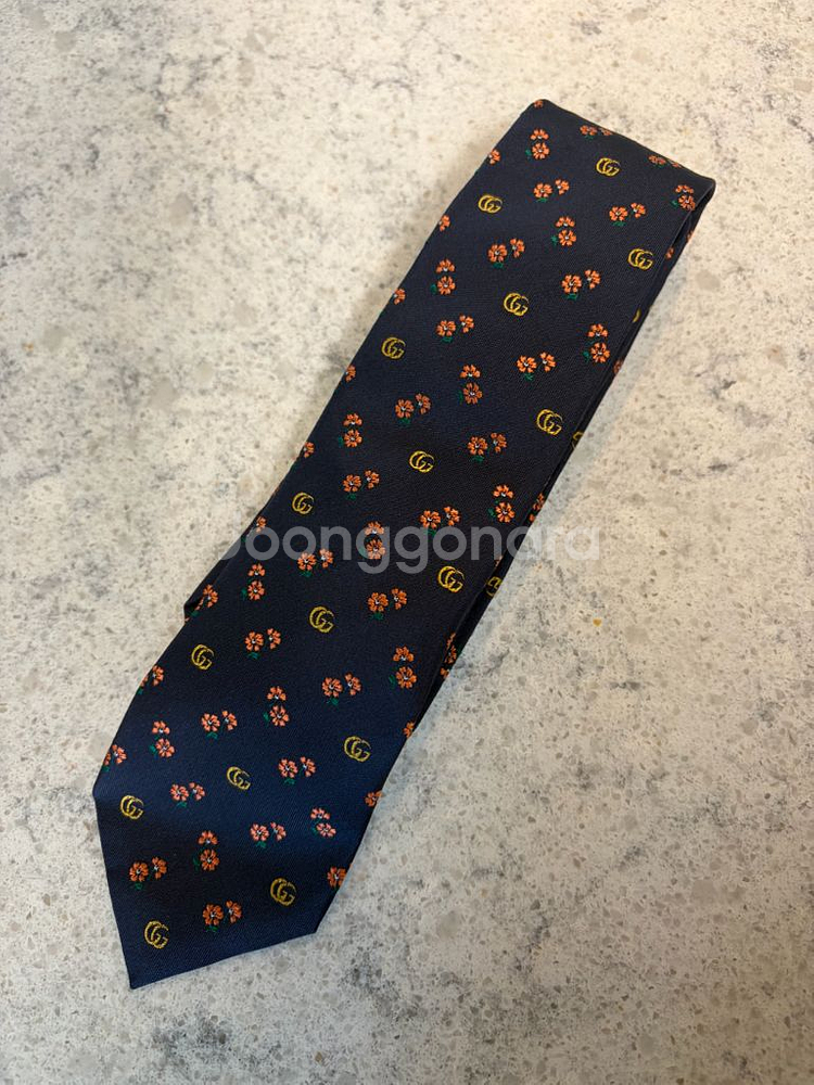구찌 인터로킹 플라워 실크 넥타이--1