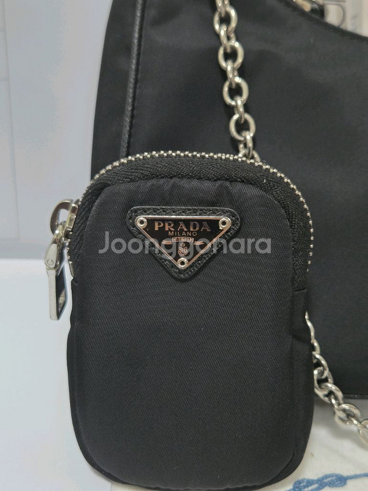 [새상품급] 프라다 리에디션 은장 체인 호보백--4