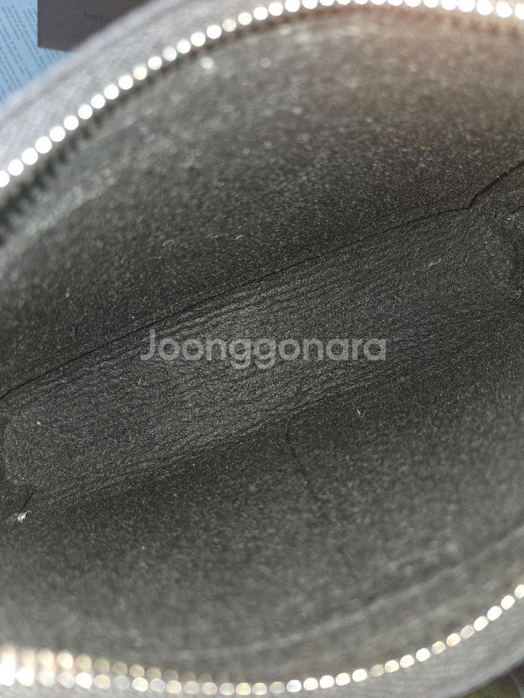 [새상품급] 프라다 리에디션 은장 체인 호보백--9