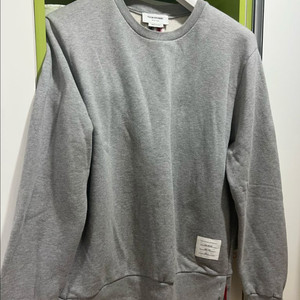 톰브라운 그레이맨투맨 3사이즈