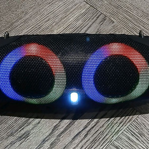 캠핑용/이동형 블루투스 스피커 팝니다