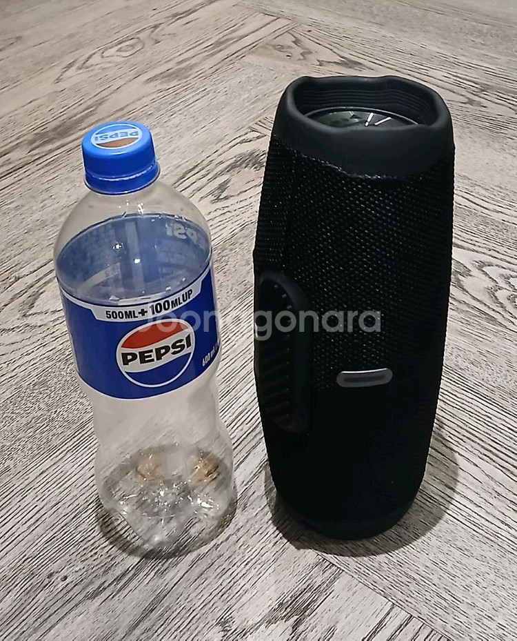 캠핑용/이동형 블루투스 스피커 팝니다--3