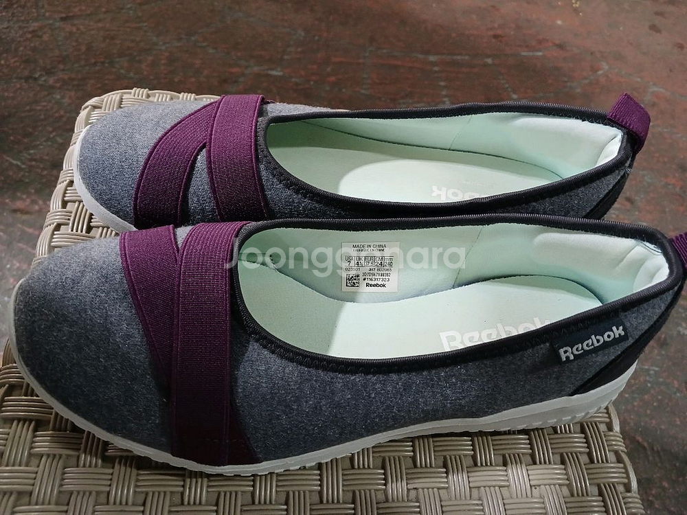 리복운동화 235--1