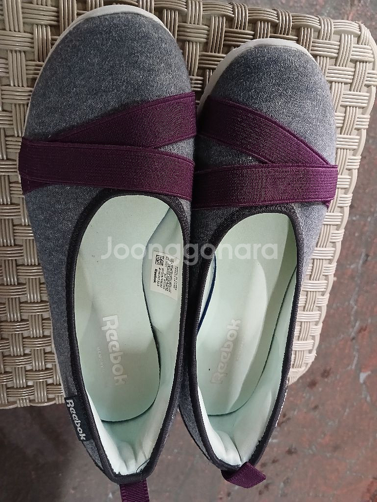 리복운동화 235--0