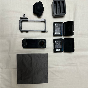 인스타360 X3 액션캠 판매합니다.